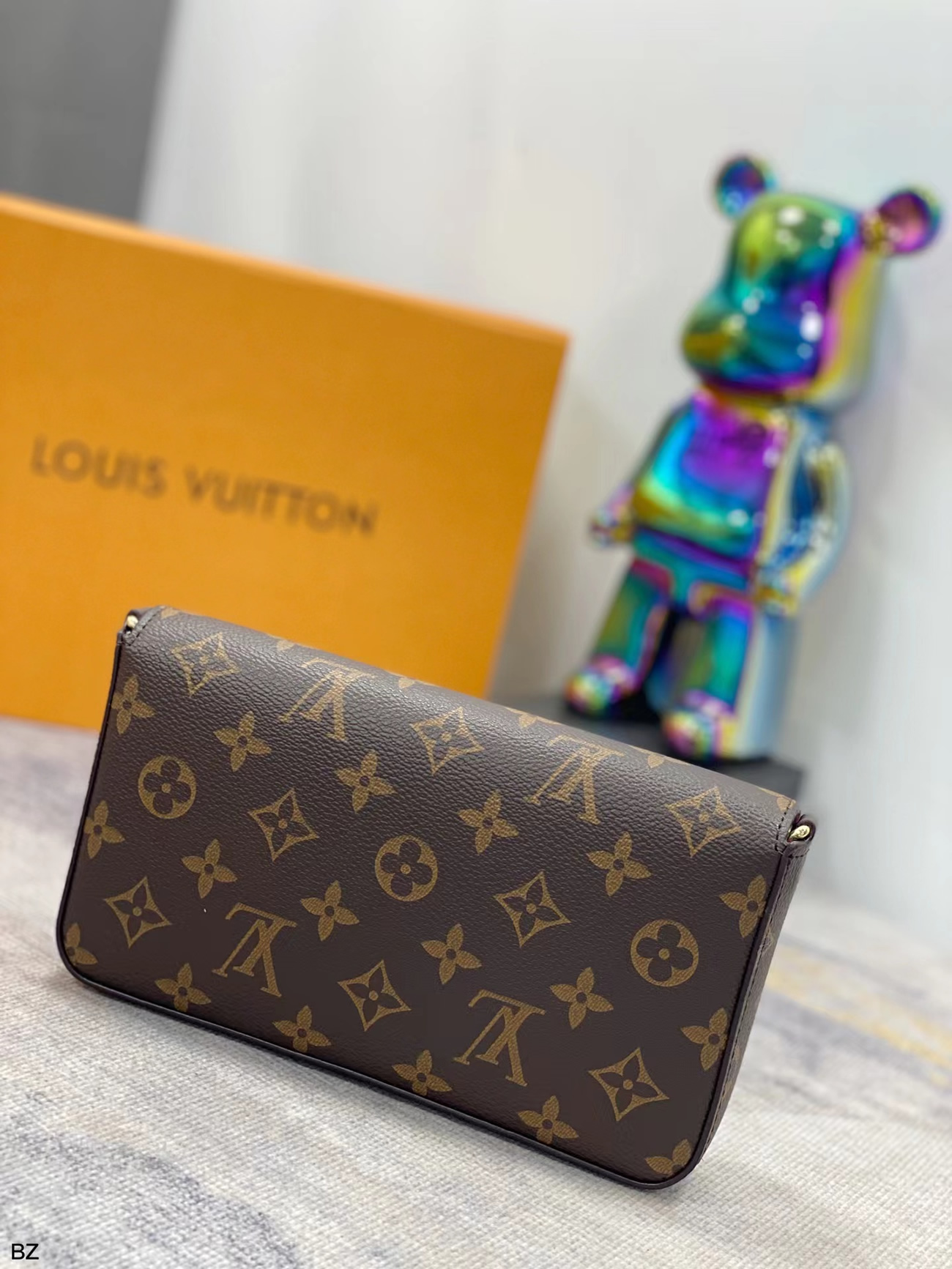 Louis Vuitton Pochette Crossbody Bag M61276 (8) - newkick.app