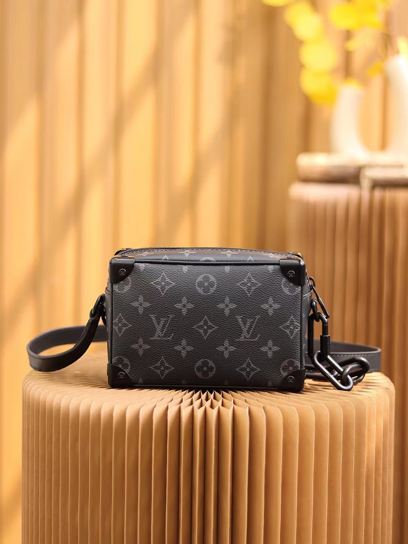 Louis Vuitton Pochette Volga Monogram Eclipse Black M68321 (17) - newkick.app