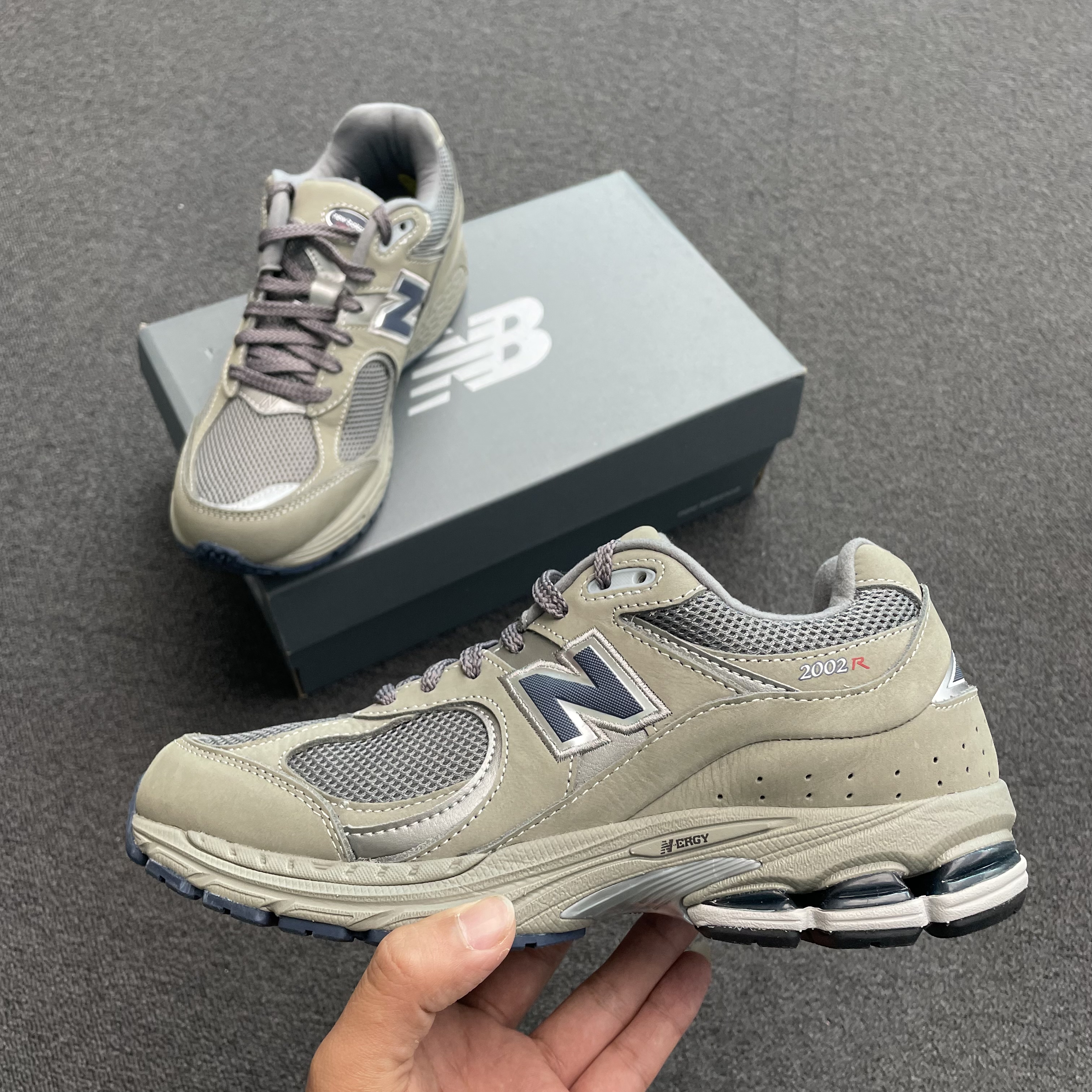 New Balance 2002r Marblehead Light Aluminum Ml2002rc (17) - newkick.app