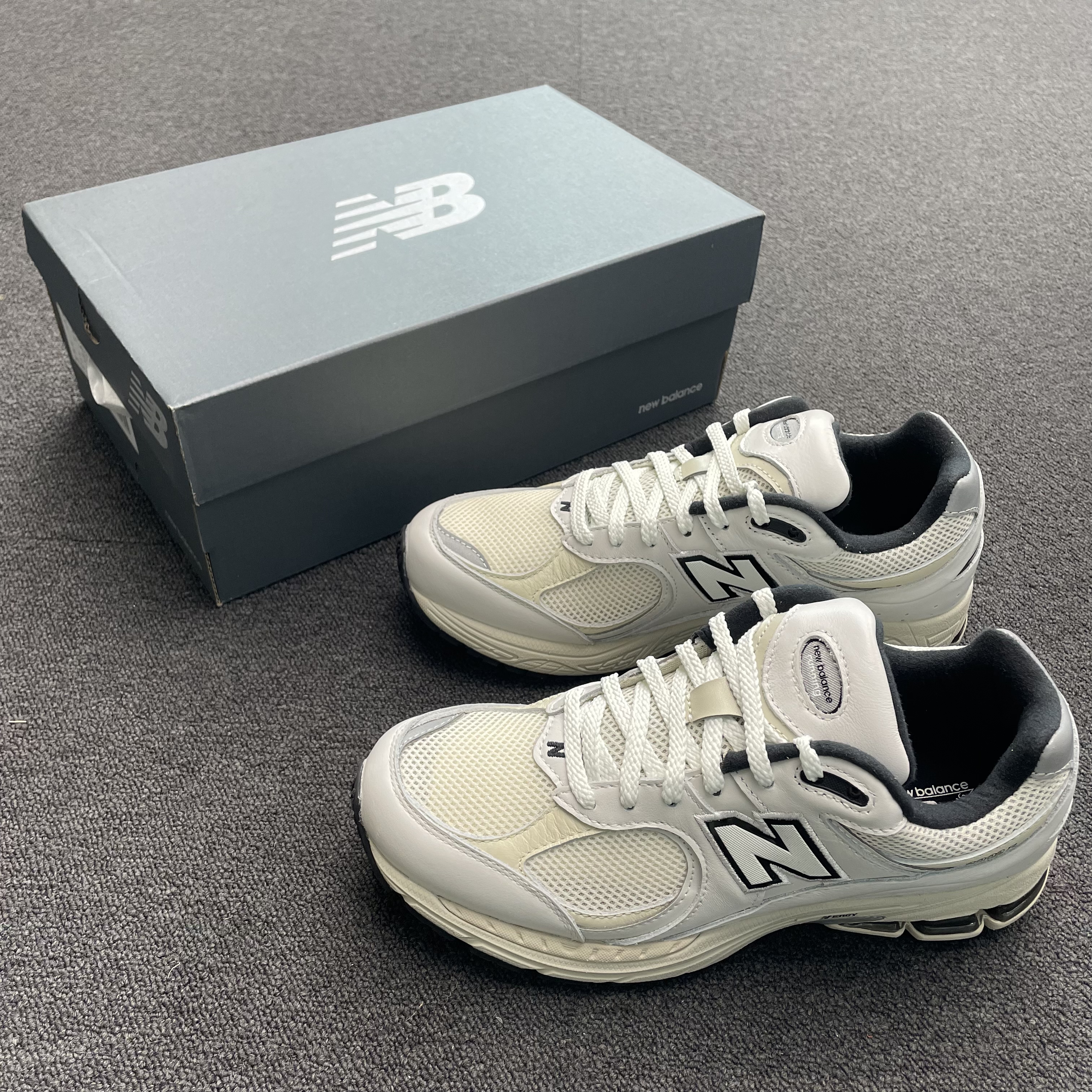 New Balance 2002r Marblehead Light Aluminum Ml2002rc (22) - newkick.app