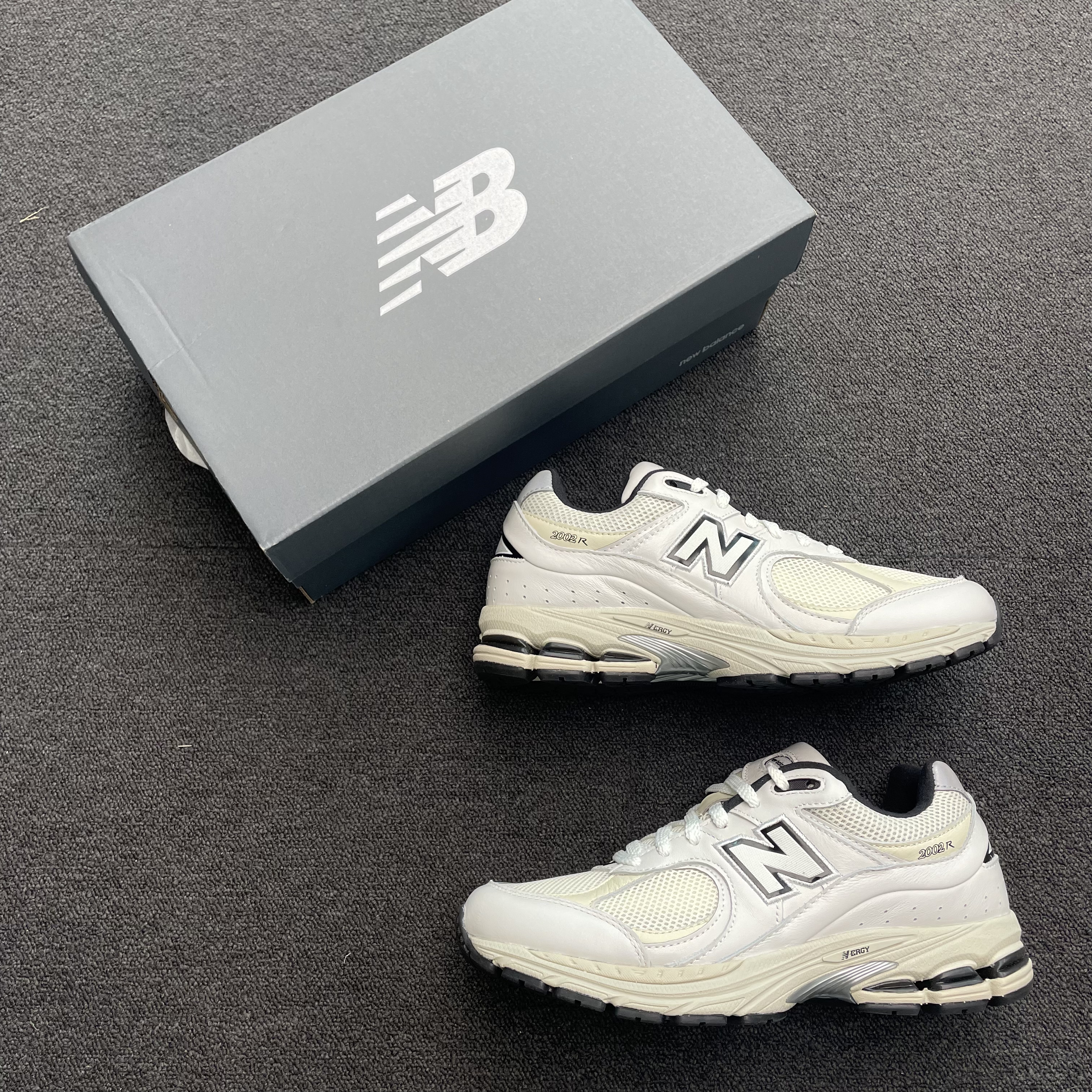 New Balance 2002r Marblehead Light Aluminum Ml2002rc (26) - newkick.app