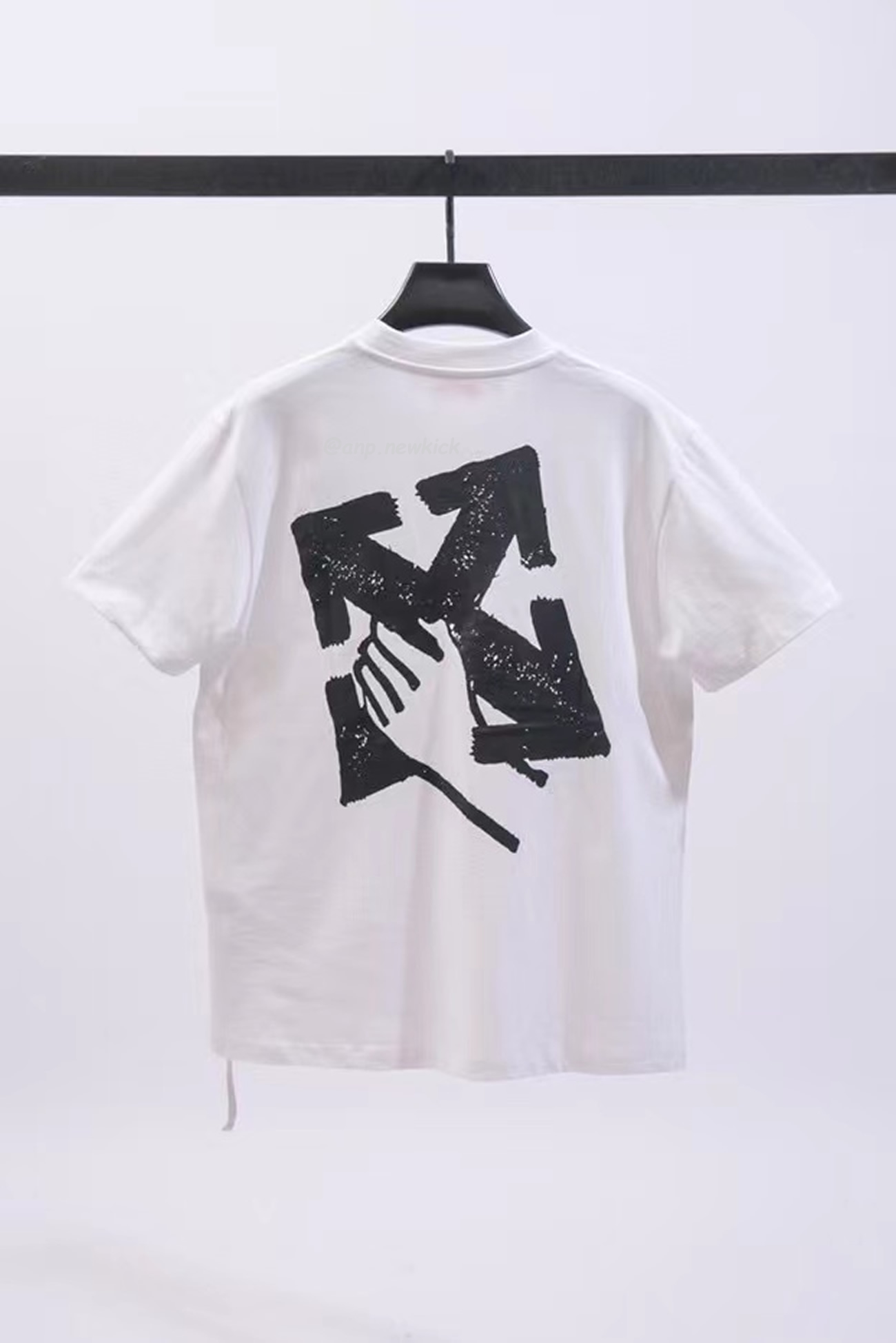 Off White Hand Arrow Tee White Black (14) - newkick.app