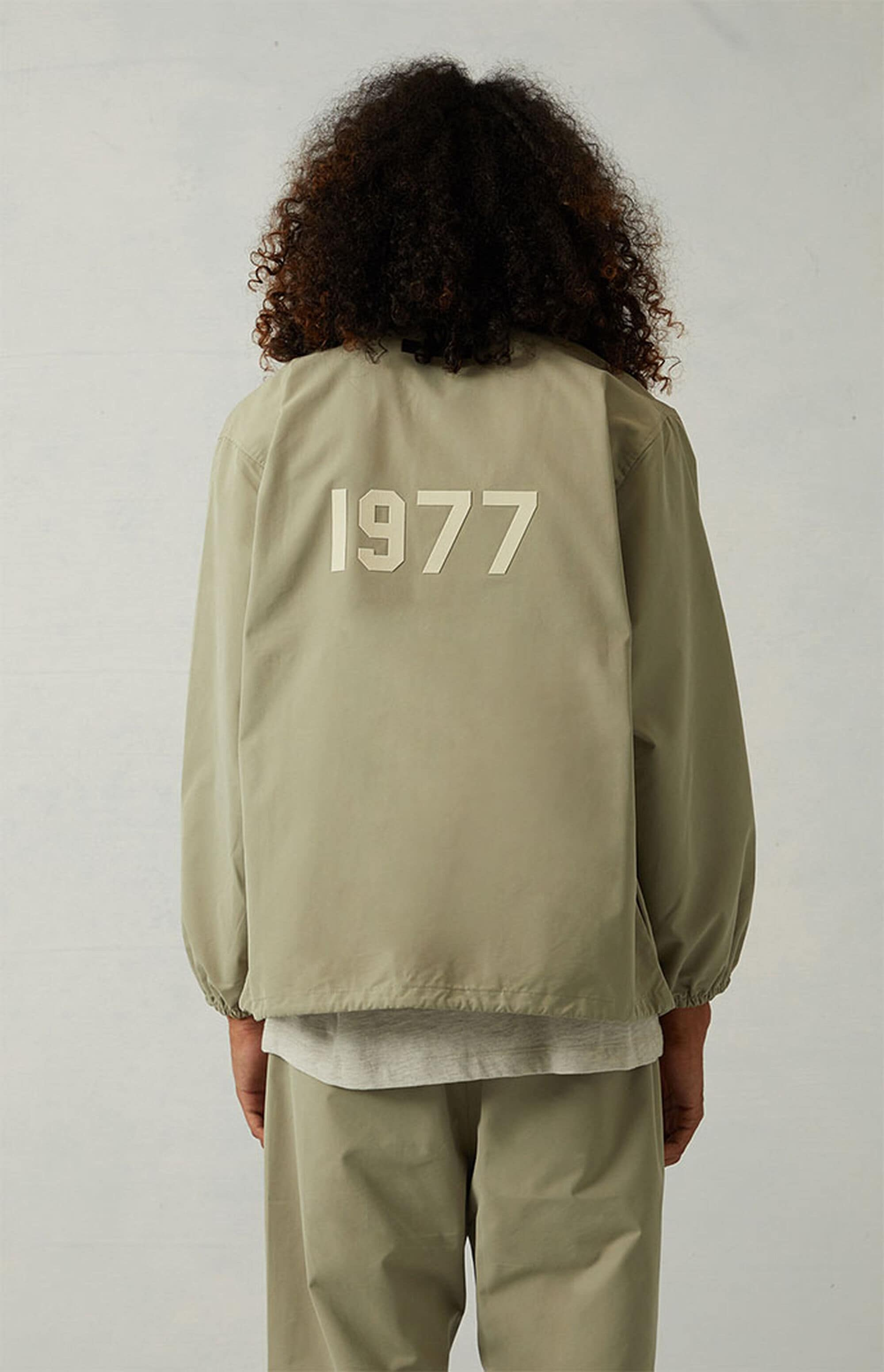 Fear Of God Essentials 1977 Coaches Jacket Iron Oak (11) - newkick.app