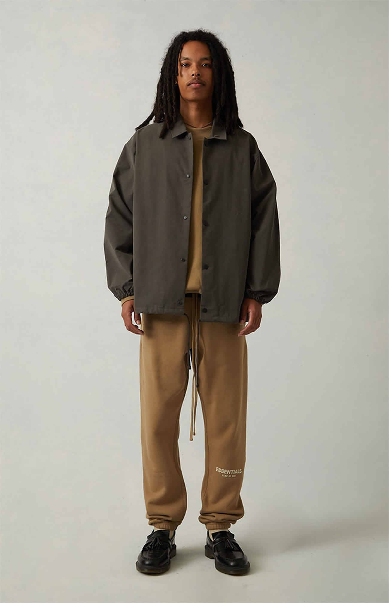 Fear Of God Essentials 1977 Coaches Jacket Iron Oak (19) - newkick.app