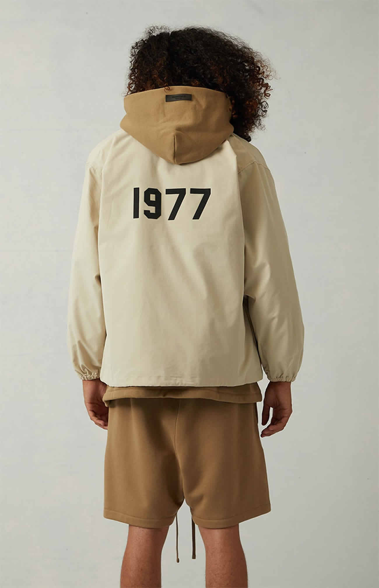 Fear Of God Essentials 1977 Coaches Jacket Iron Oak (27) - newkick.app