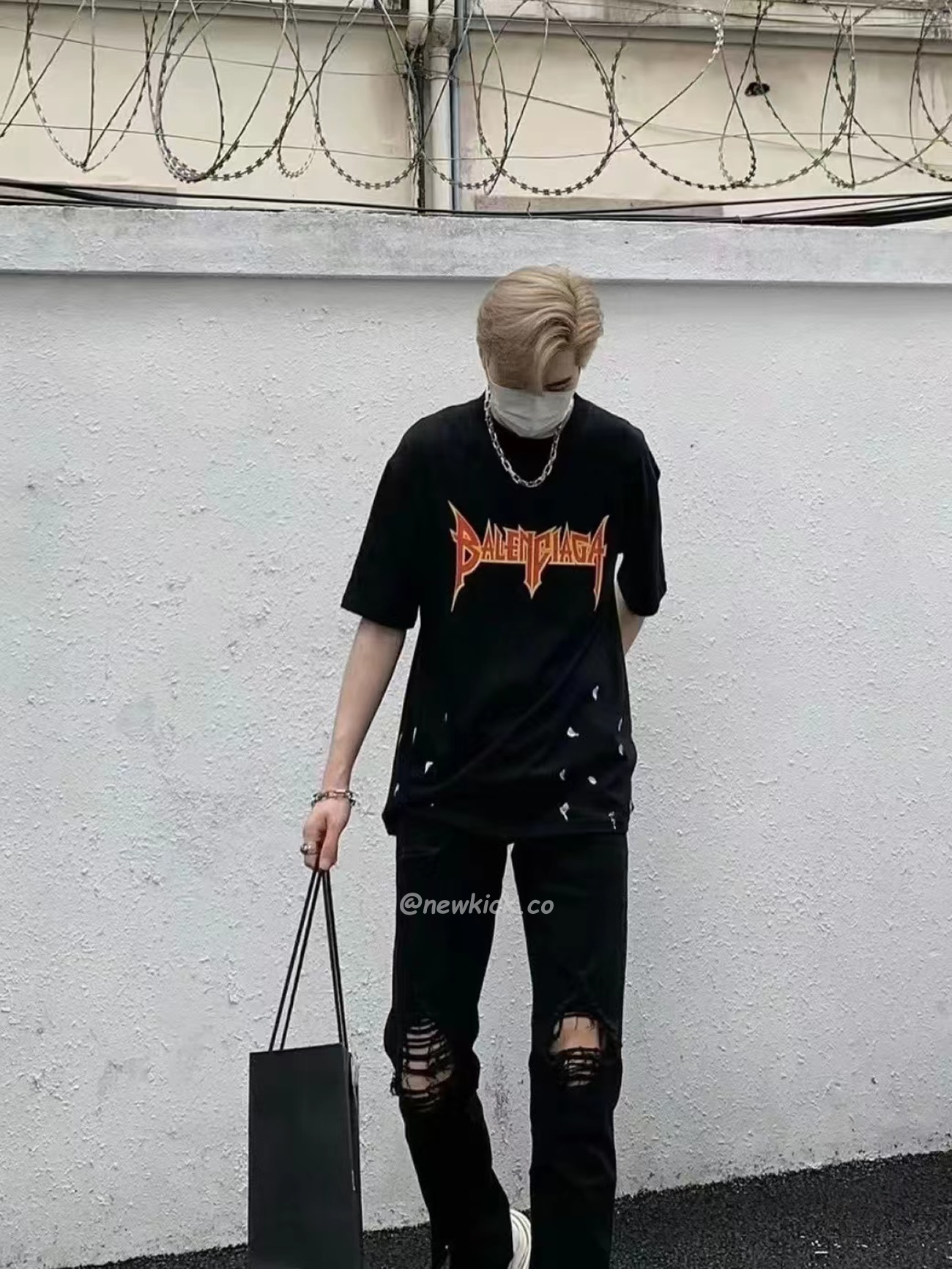 Balenciaga Metal Vintage Oversized T Shirt Black Multi Ss22 (12) - newkick.app