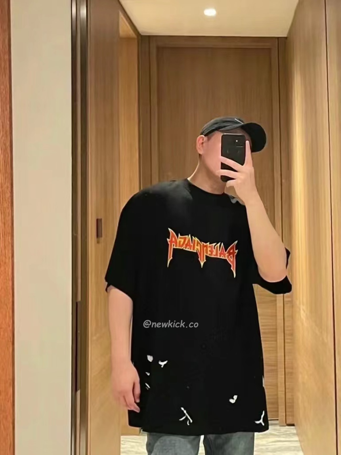 Balenciaga Metal Vintage Oversized T Shirt Black Multi Ss22 (8) - newkick.app