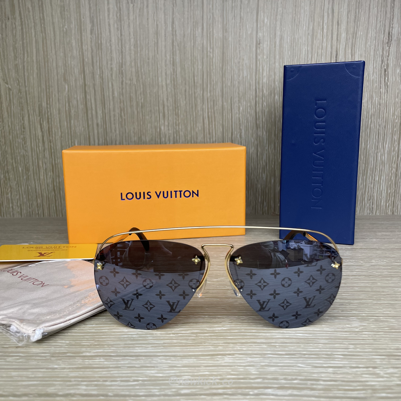 Louis Vuitton Lv Waimea Sunglasses1 (3) - newkick.app