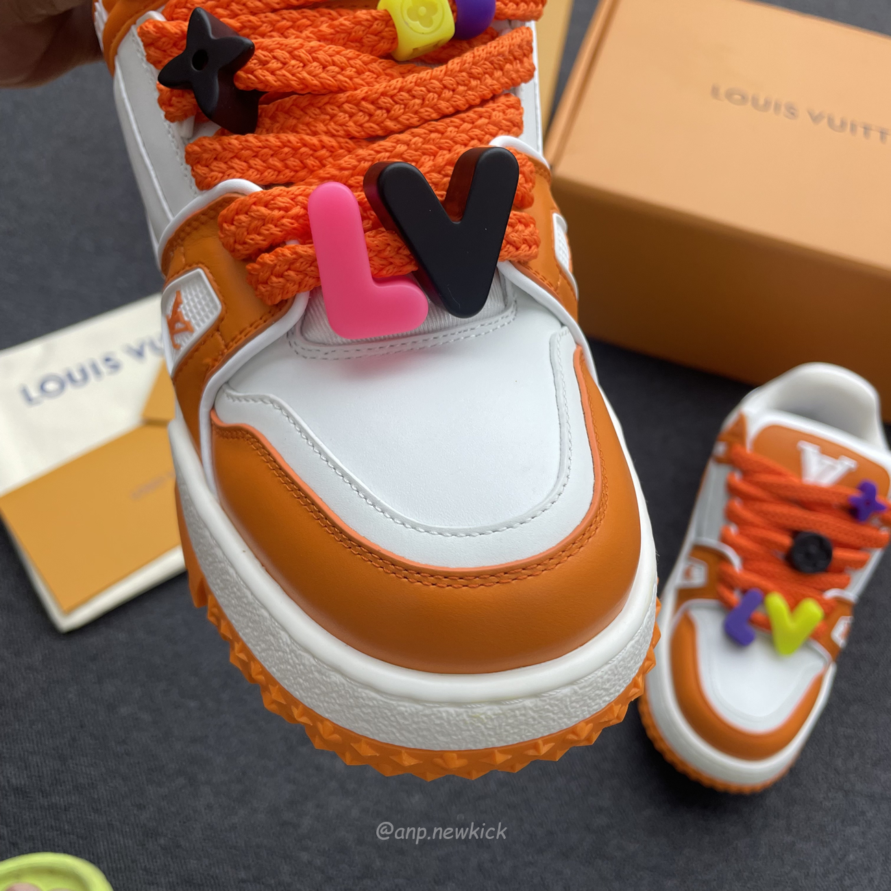 Louis Vuitton Trainer Maxi Orange Green White Black (7) - newkick.app