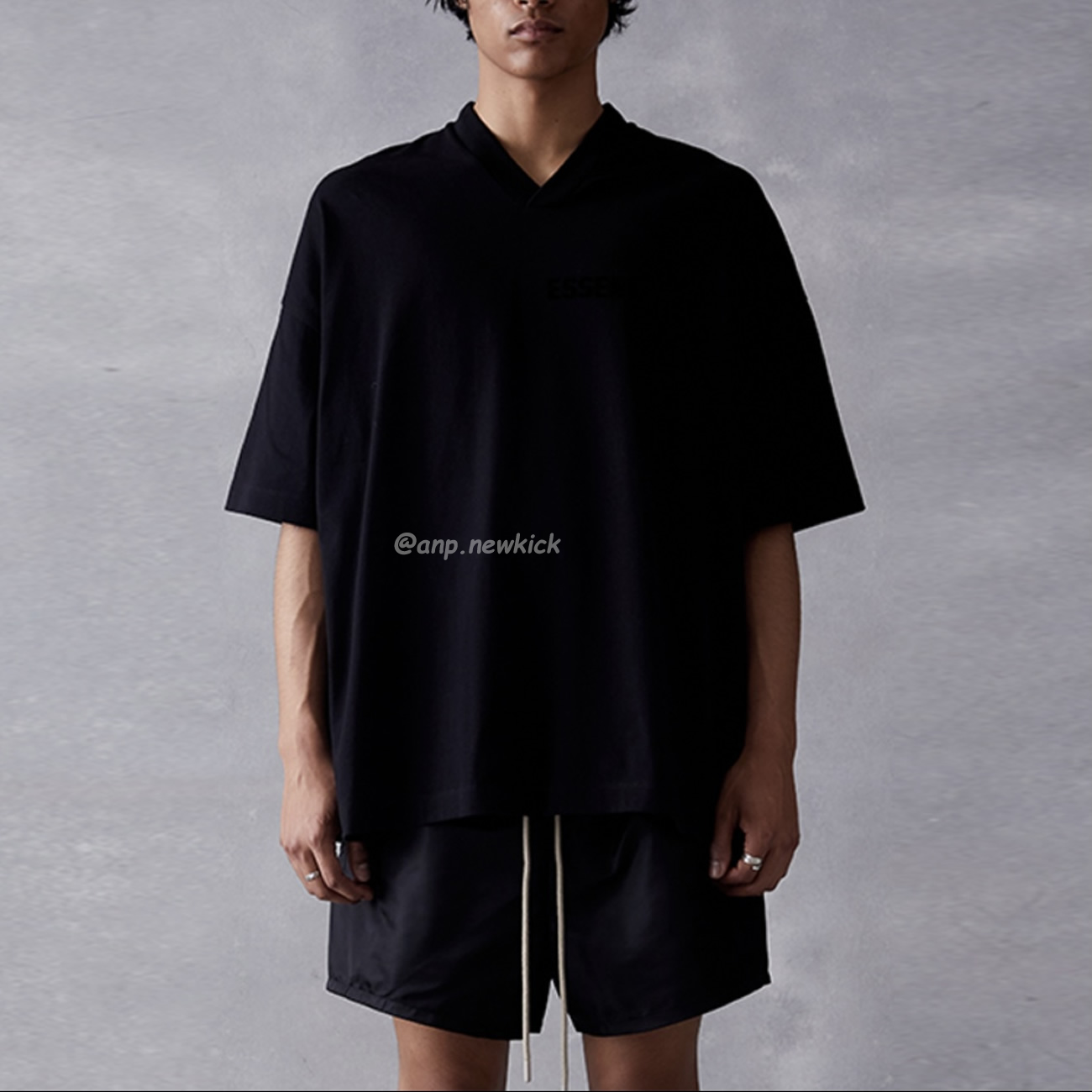 Fear Of God Essentials Logo Printed V Neck T Shirt (3) - newkick.app