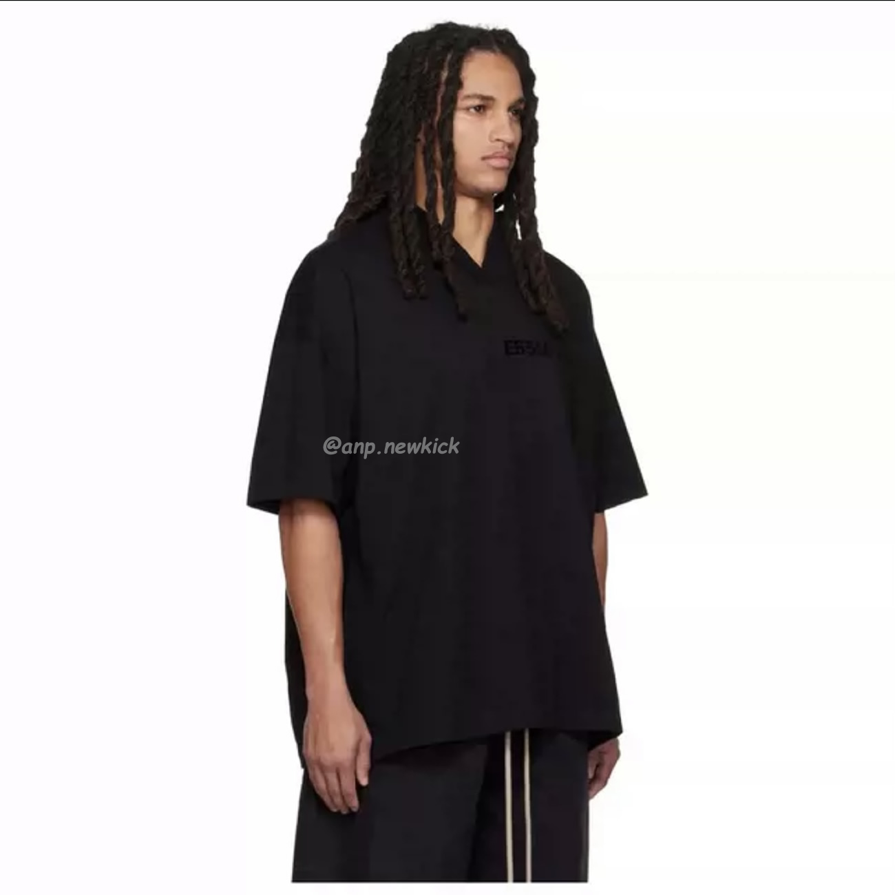 Fear Of God Essentials Logo Printed V Neck T Shirt (4) - newkick.app