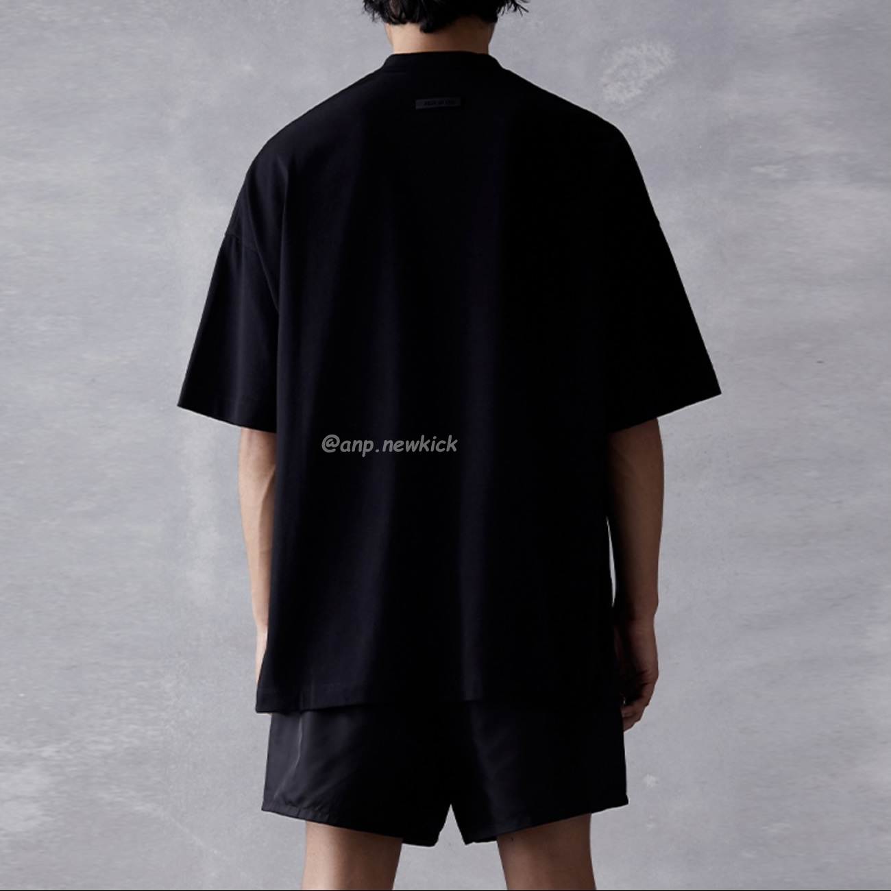 Fear Of God Essentials Logo Printed V Neck T Shirt (6) - newkick.app