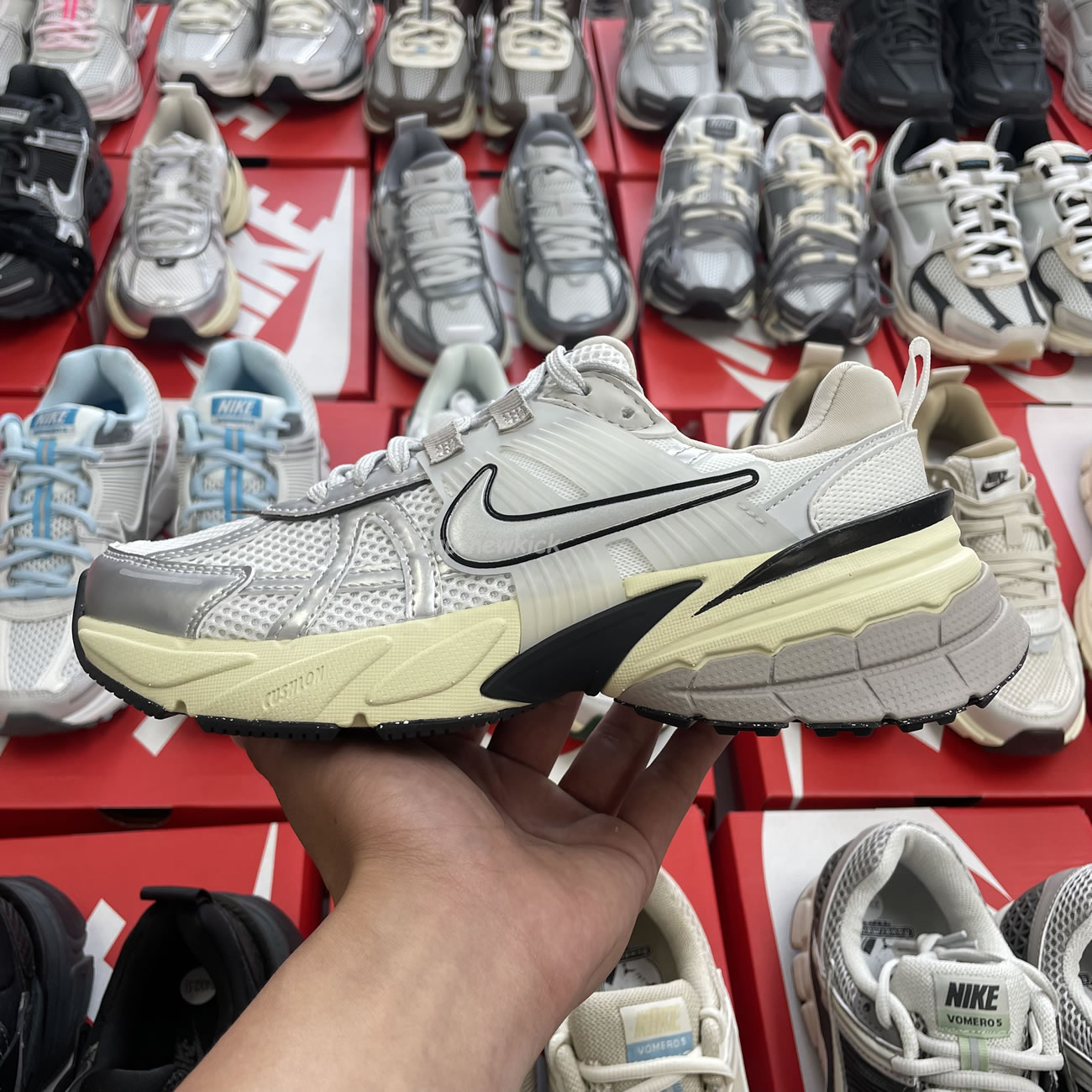 Nike Zoom Vomero 5 Series (92) - newkick.app