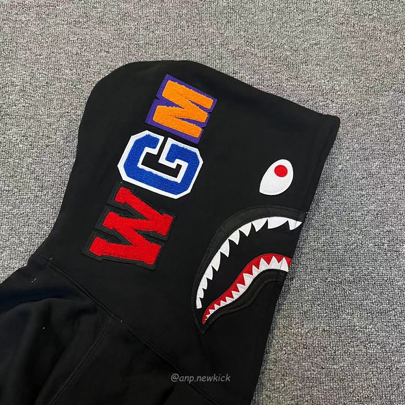 Bape Shark Full Zip Hoodie Black Ss22 (9) - newkick.app