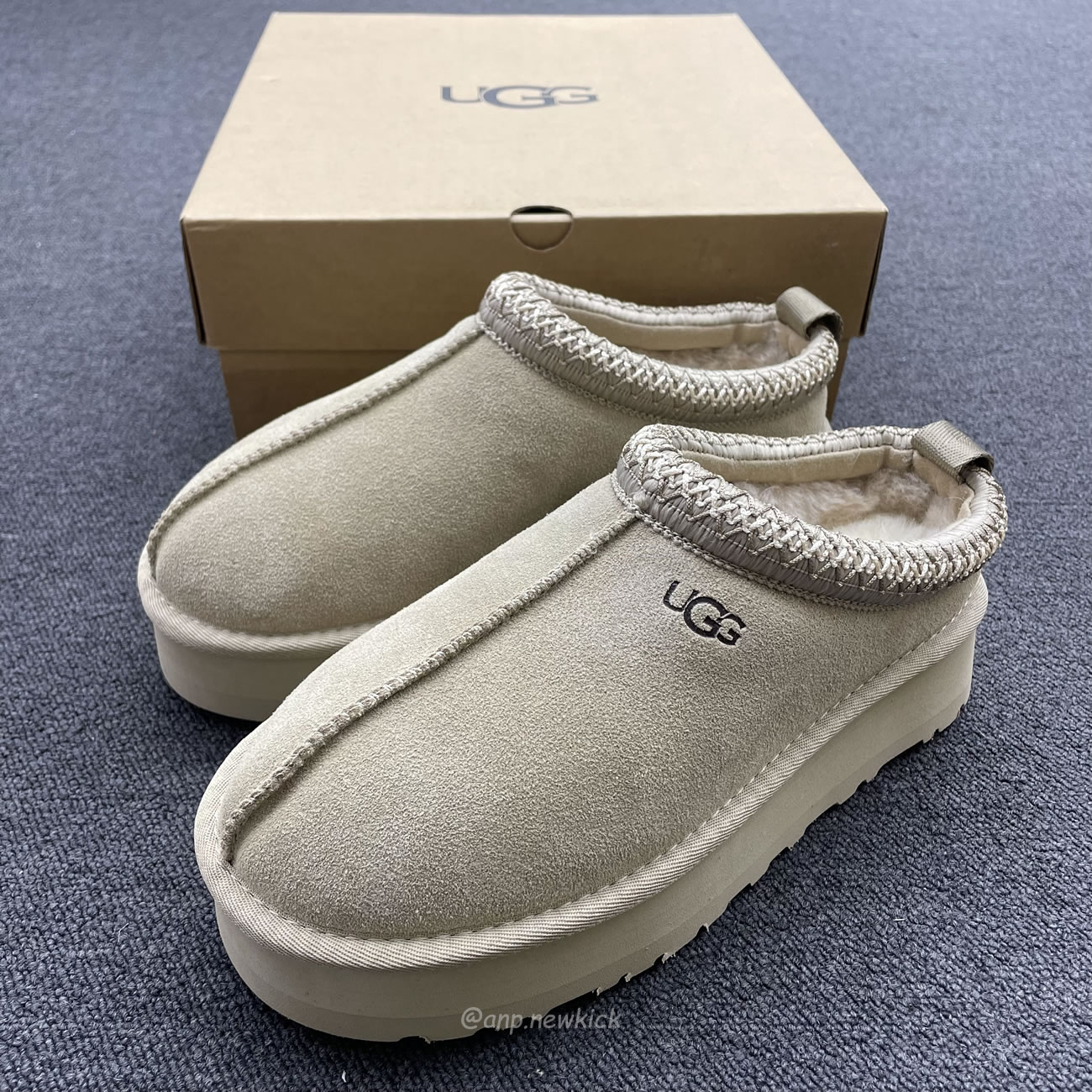 Ugg Tazz Slipper Mustard Seed Womens 1122553 (8) - newkick.app