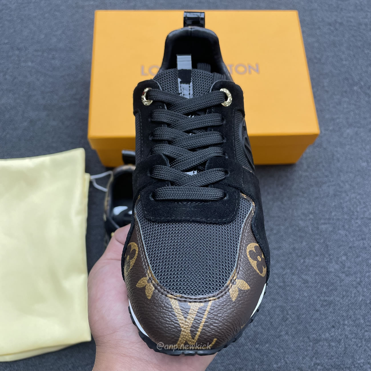 Louis Vuitton Run Away Black Gold 1a3cw0 (6) - newkick.app