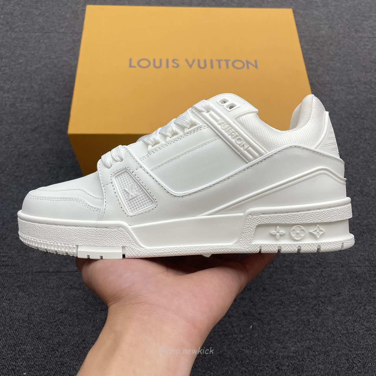 Louis Vuitton Lv Trainer Sneaker White 1a8wav (4) - newkick.app