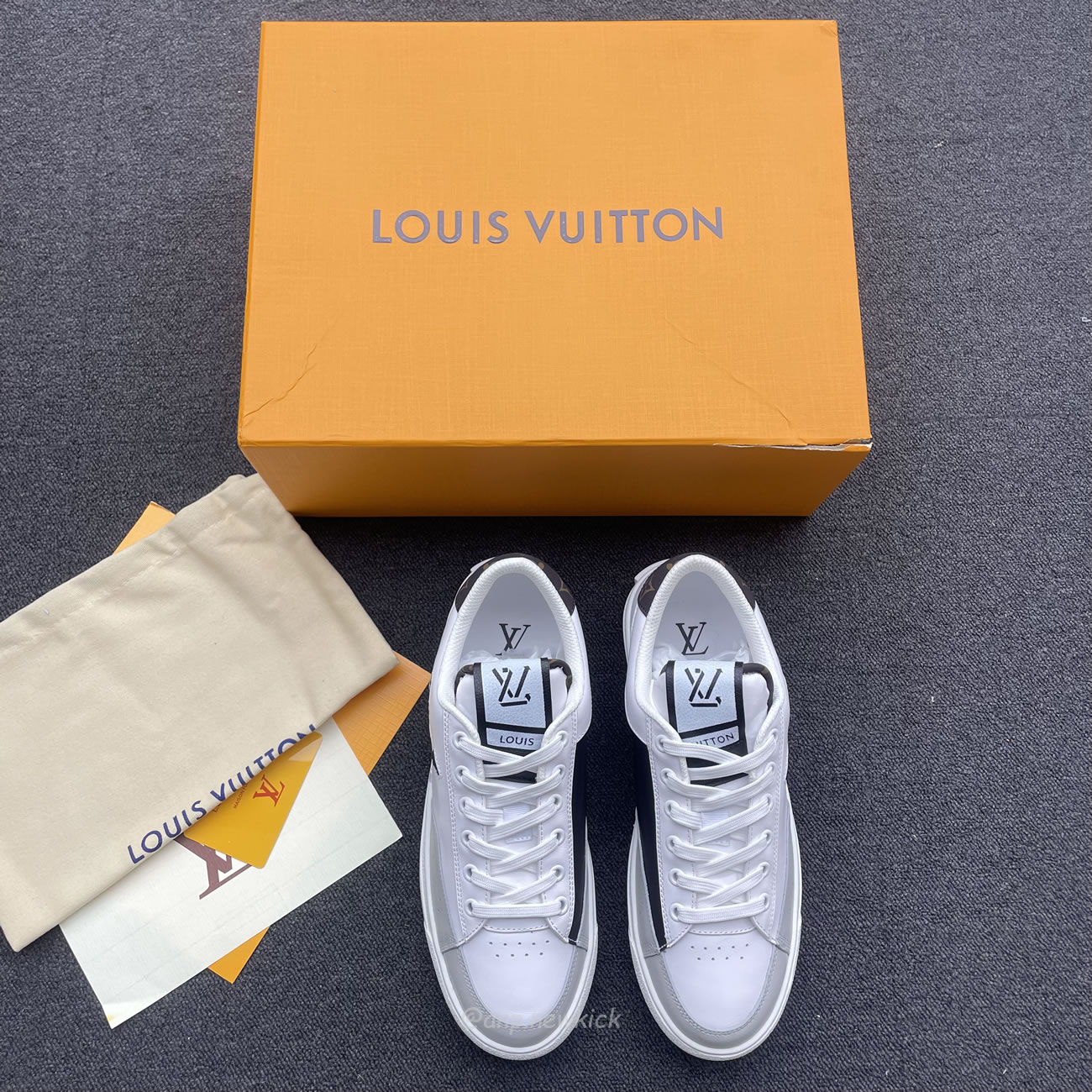 Louis Vuitton Charlie Trainers White Cacoa Brown Black 1a9jn8 (8) - newkick.app