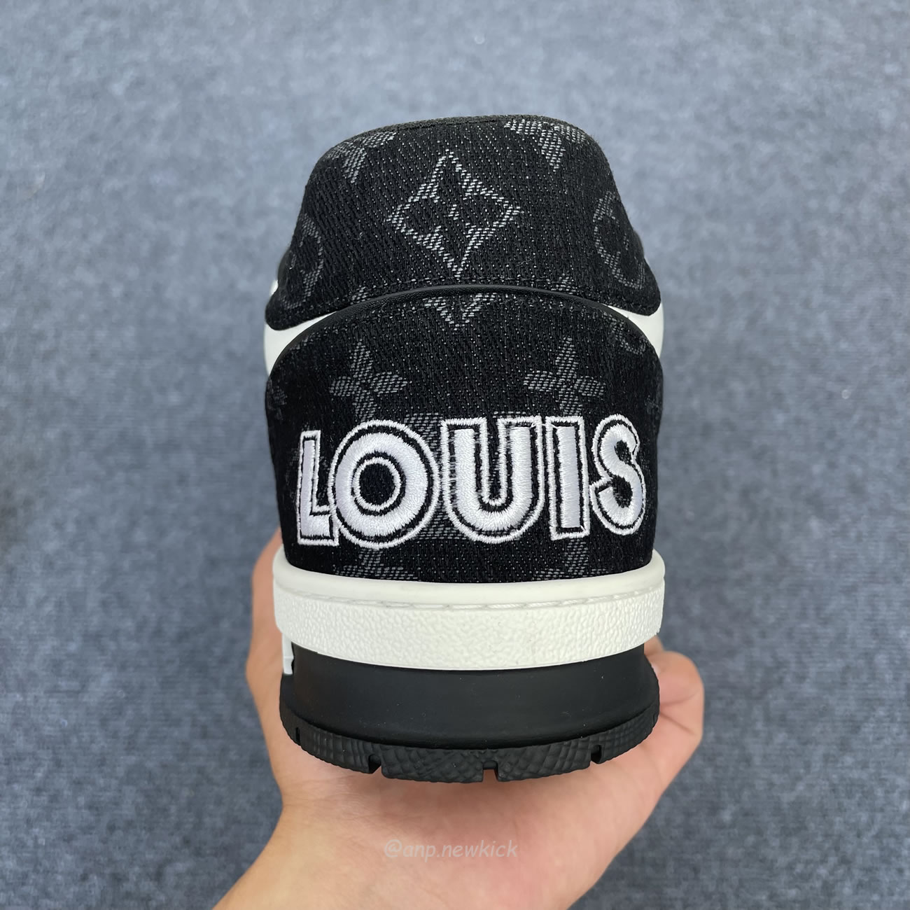 Louis Vuitton Lv Trainer Velcro Strap Monogram Denim Black White 1a9zau (2) - newkick.app