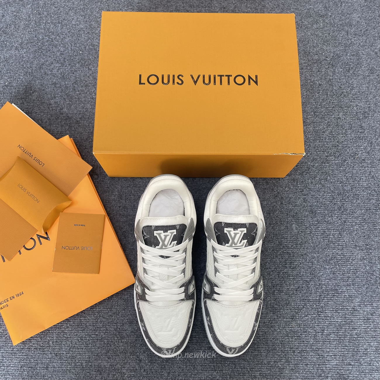 Louis Vuitton Trainer Monogram Denim Grey White 1adf58 (2) - newkick.app