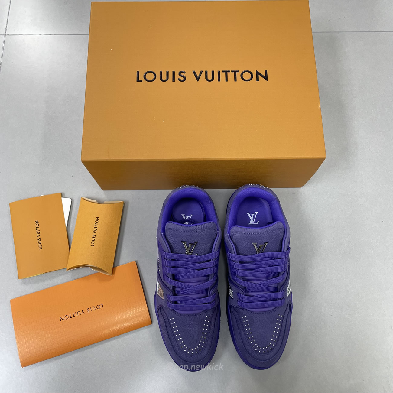 Louis Vuitton Lv Trainer Maxi Sneaker Violet 1adhae (9) - newkick.app