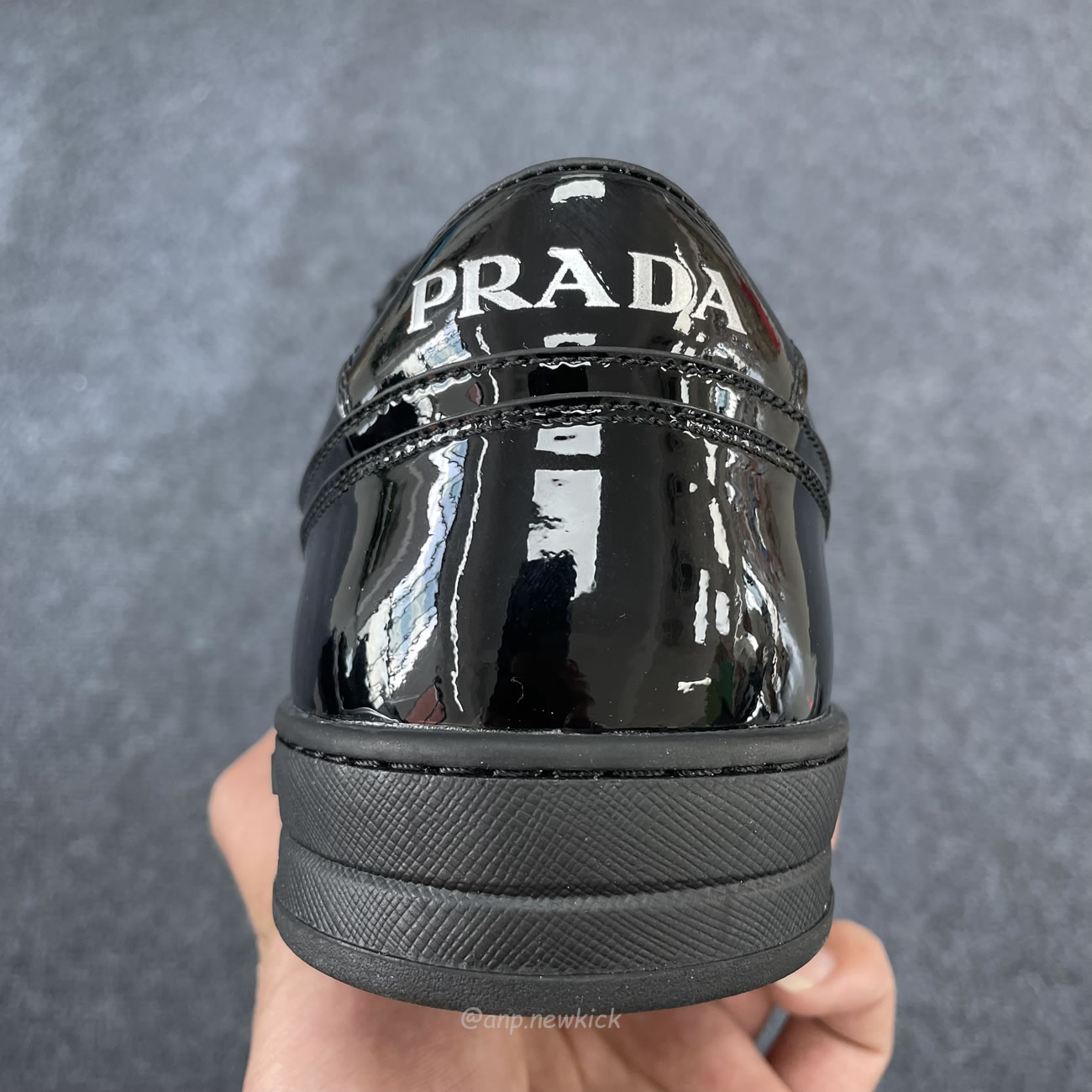 Prada Sneakers Mid Top Black Patent Leather 1e792m 069 F0002 F B030 (5) - newkick.app