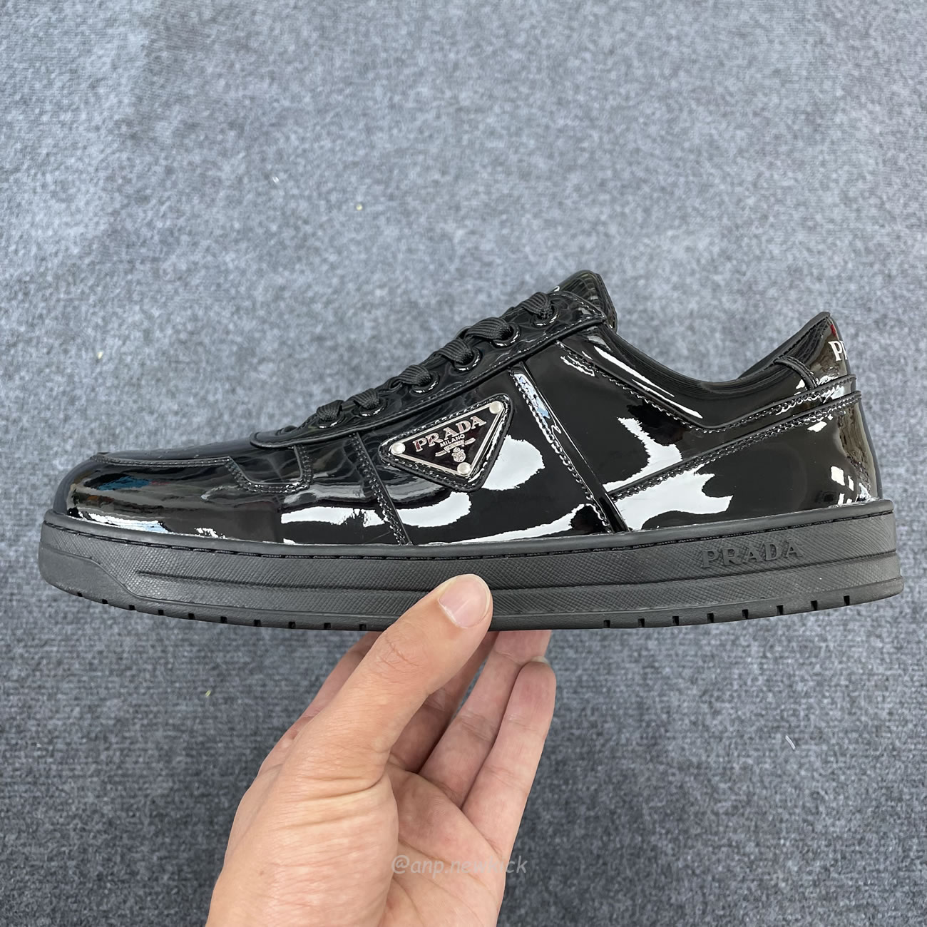 Prada Sneakers Mid Top Black Patent Leather 1e792m 069 F0002 F B030 (7) - newkick.app