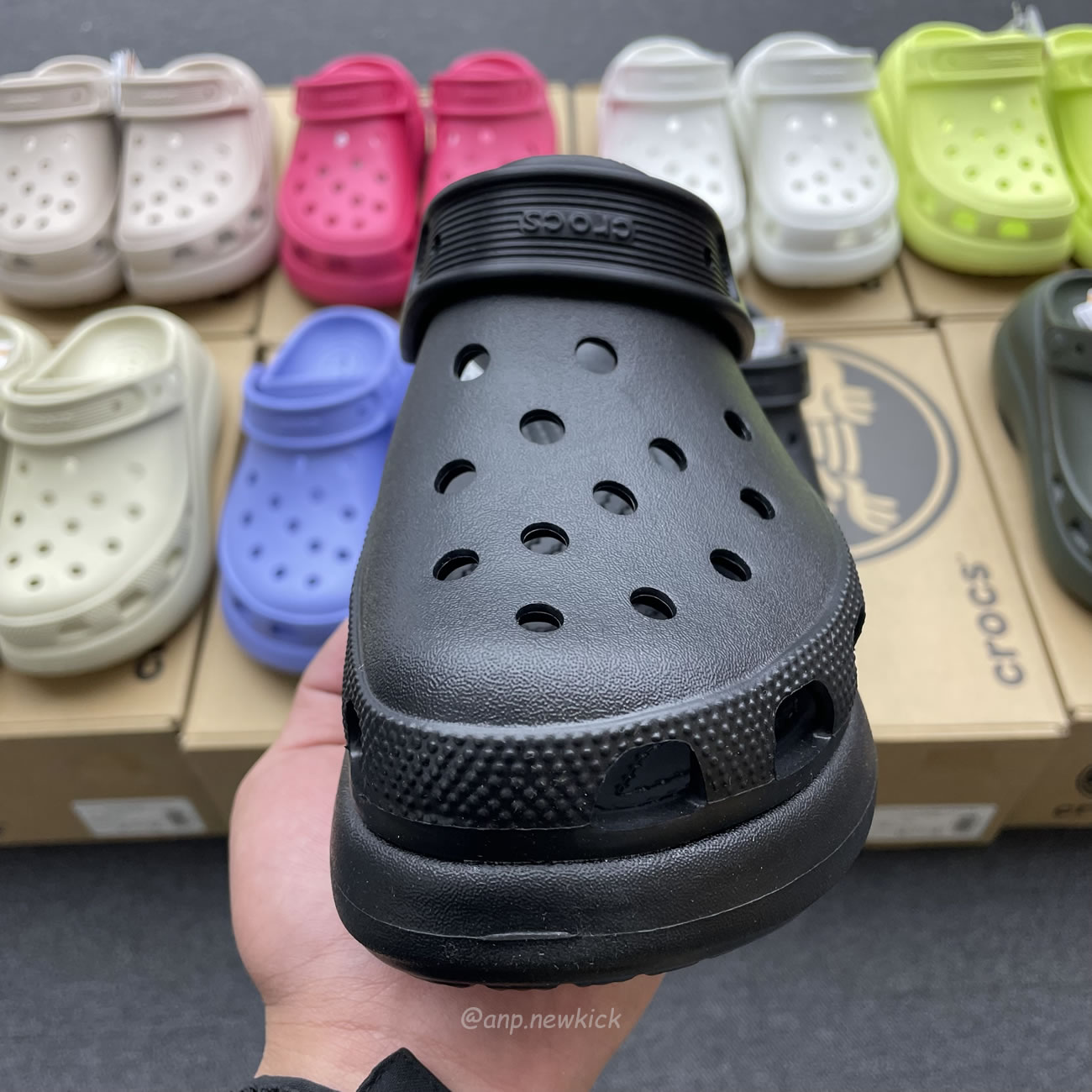 Crocs Classic Crush Clog Bone Multi Black White Green Blue Grey Red Green Dark Green Brown 207521 (3) - newkick.app