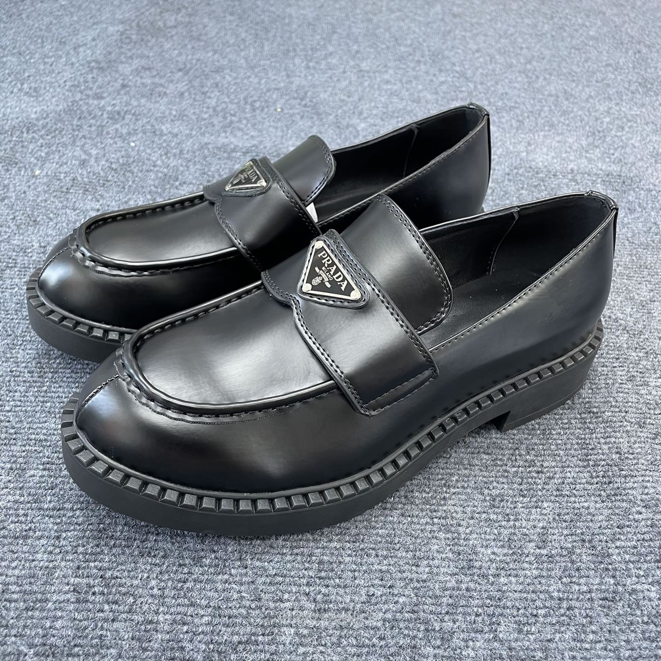 Prada 35mm Loafer Black Brushed Leather 2de127 055 F0002 (6) - newkick.app