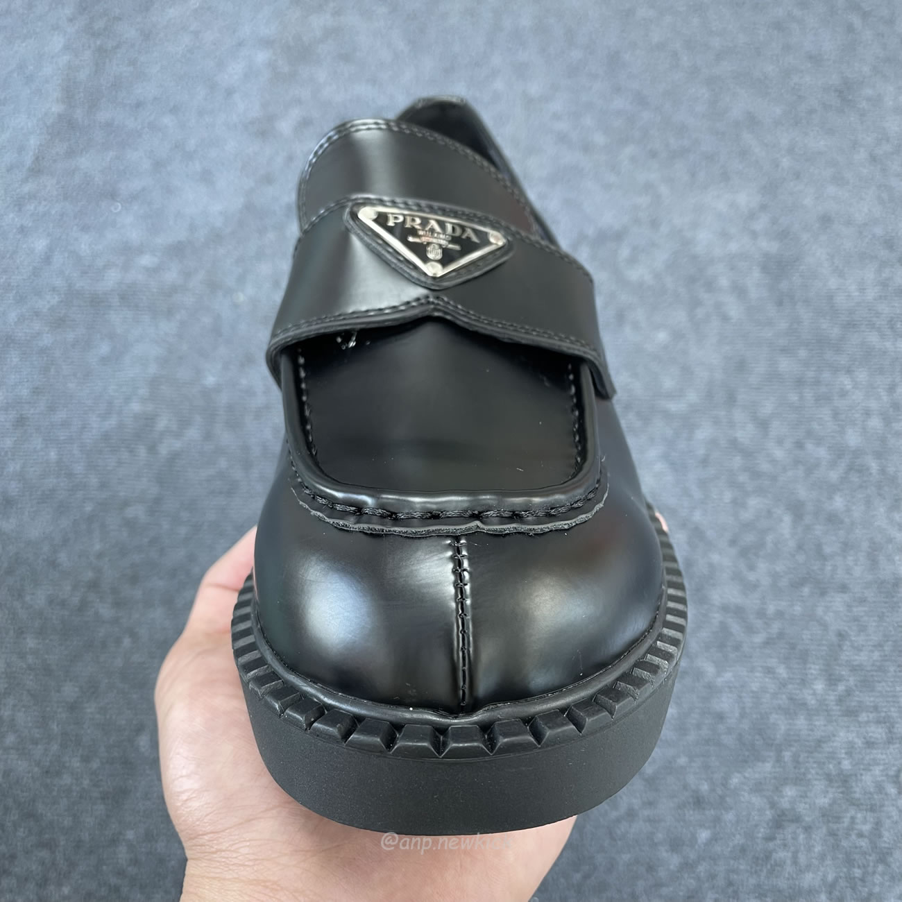 Prada 35mm Loafer Black Brushed Leather 2de127 055 F0002 (7) - newkick.app