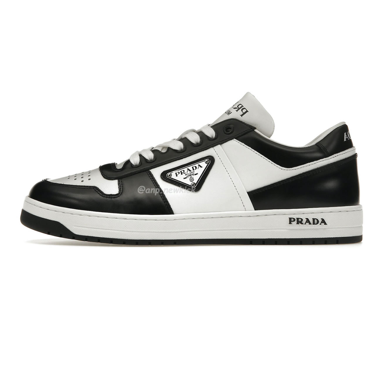 Prada Downtown Low Top Sneakers Leather White Black 2ee364 3lkg F0964 (1) - newkick.app