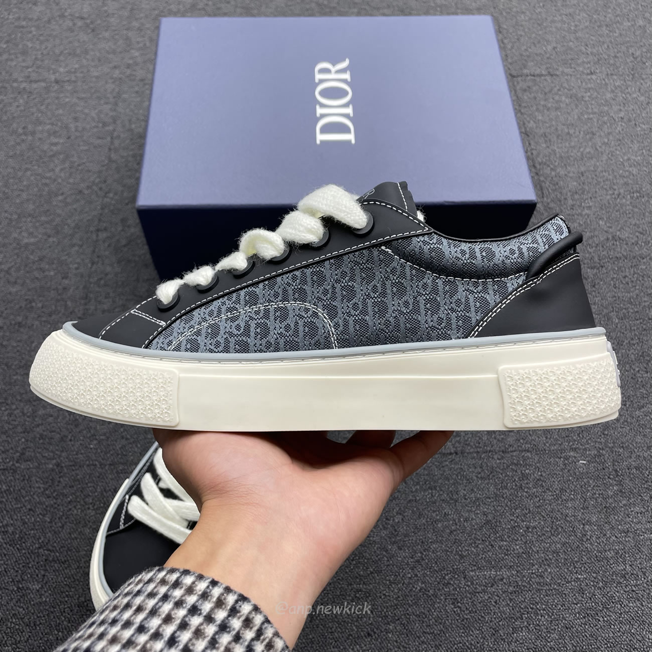 Dior B33 Sneaker Black Smooth Calfskin Oblique Jacquard 3sn303zwn55936 (6) - newkick.app