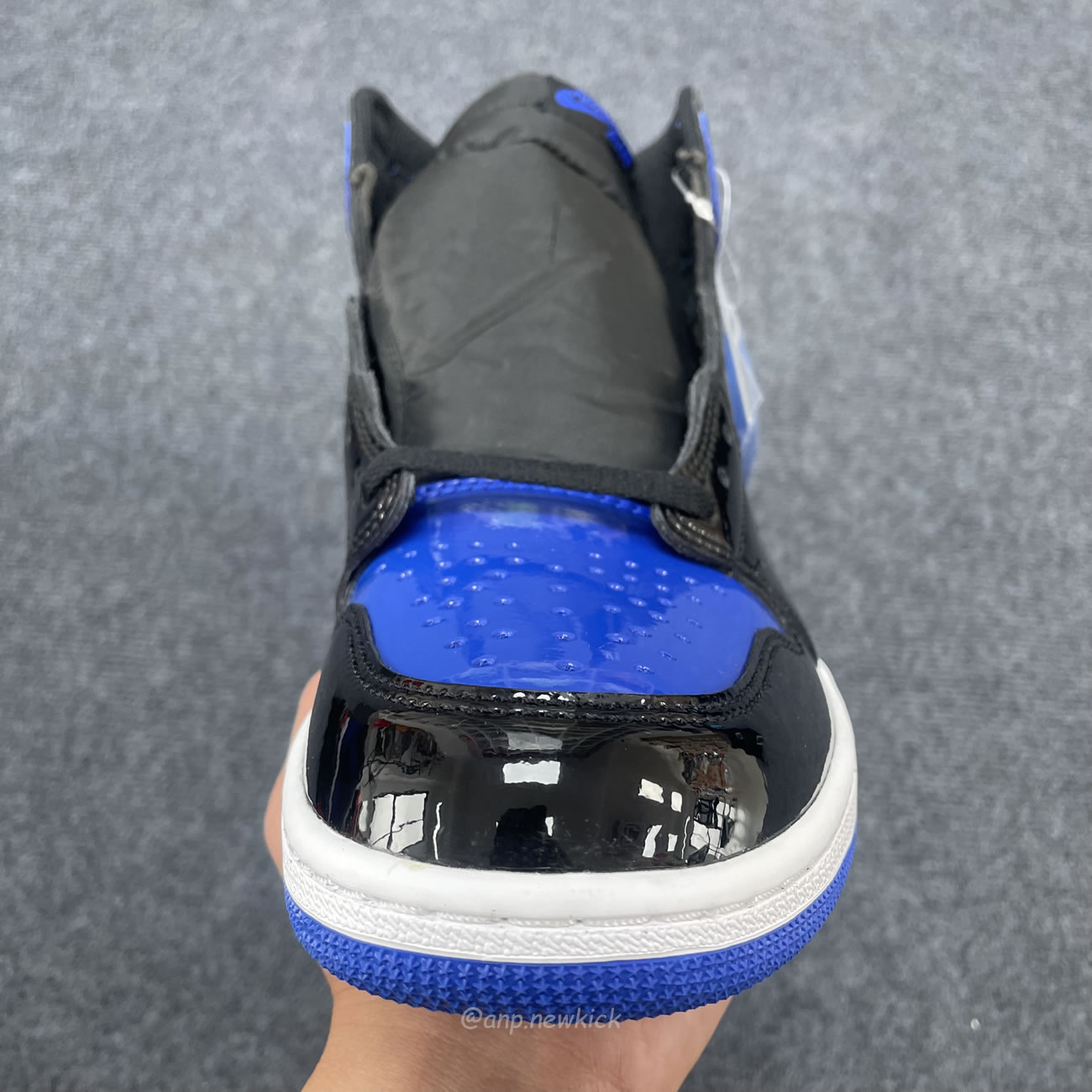 Air Jordan 1 Retro High Og Patent Royal 555088 404 (8) - newkick.app