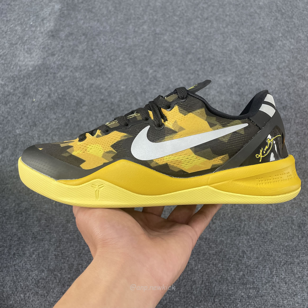 Nike Kobe 8 Xdr Black Yellow 555286‑077 (8) - newkick.app