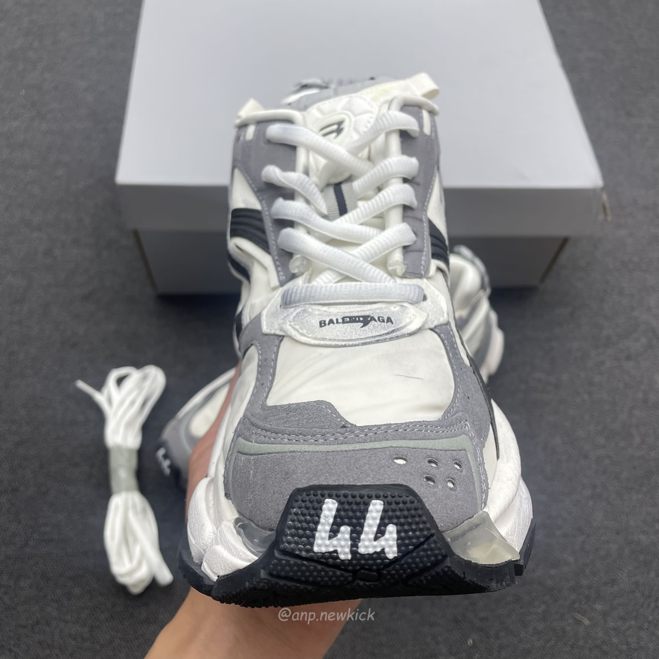 Balenciaga Runner Grey White Black 772774w3rny9012 (8) - newkick.app