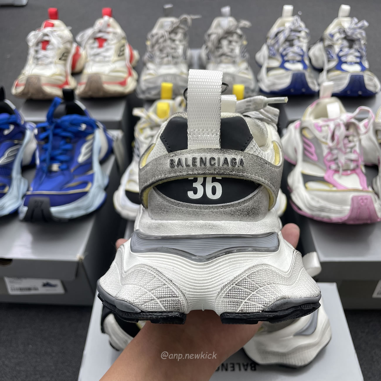 Balenciaga Cargo Sneaker Grey Black Yellow White Gery Pink Yellow Blue Red (womens) 784341 W2mv6 0328 (9) - newkick.app