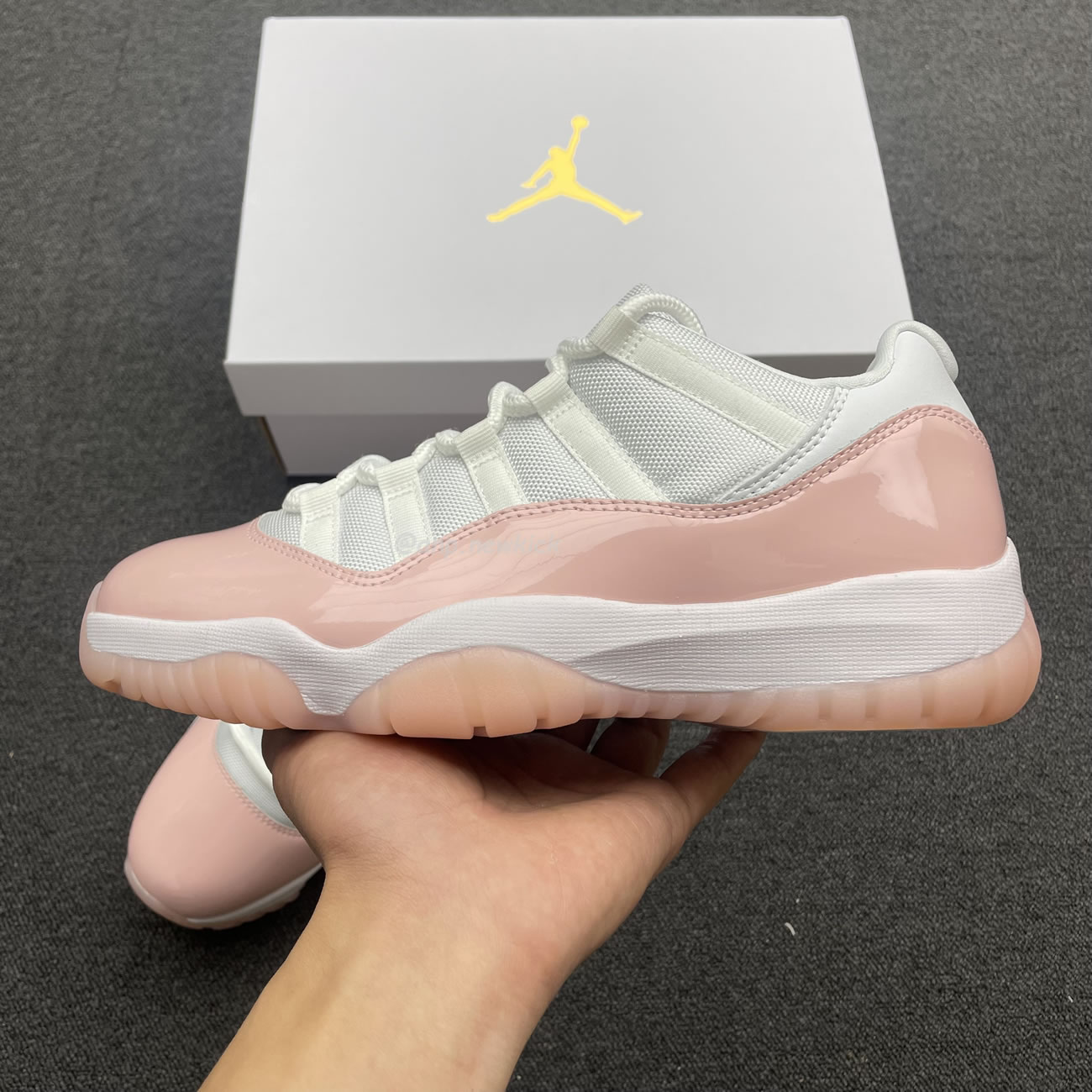 Air Jordan 11 Retro Low Legend Pink Womens Ah7860 160 (4) - newkick.app