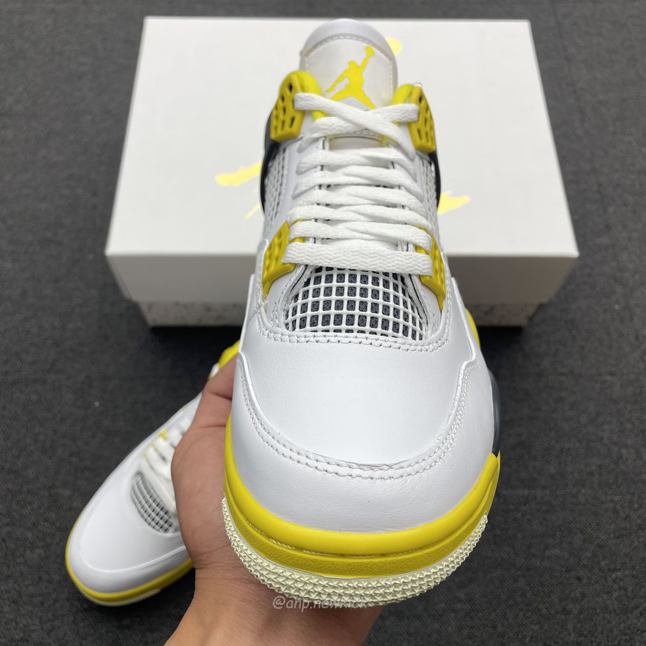 Air Jordan 4 Retro Vivid Sulfur Womens Aq9129 101 (4) - newkick.app