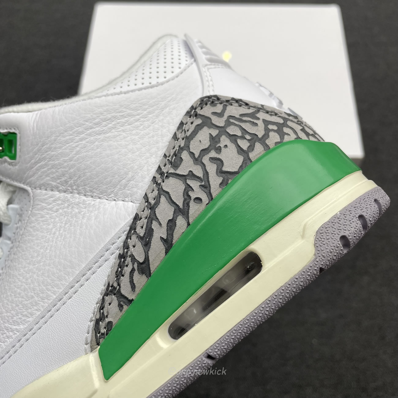 Air Jordan 3 Retro Lucky Green Womens Ck9246 136 (10) - newkick.app