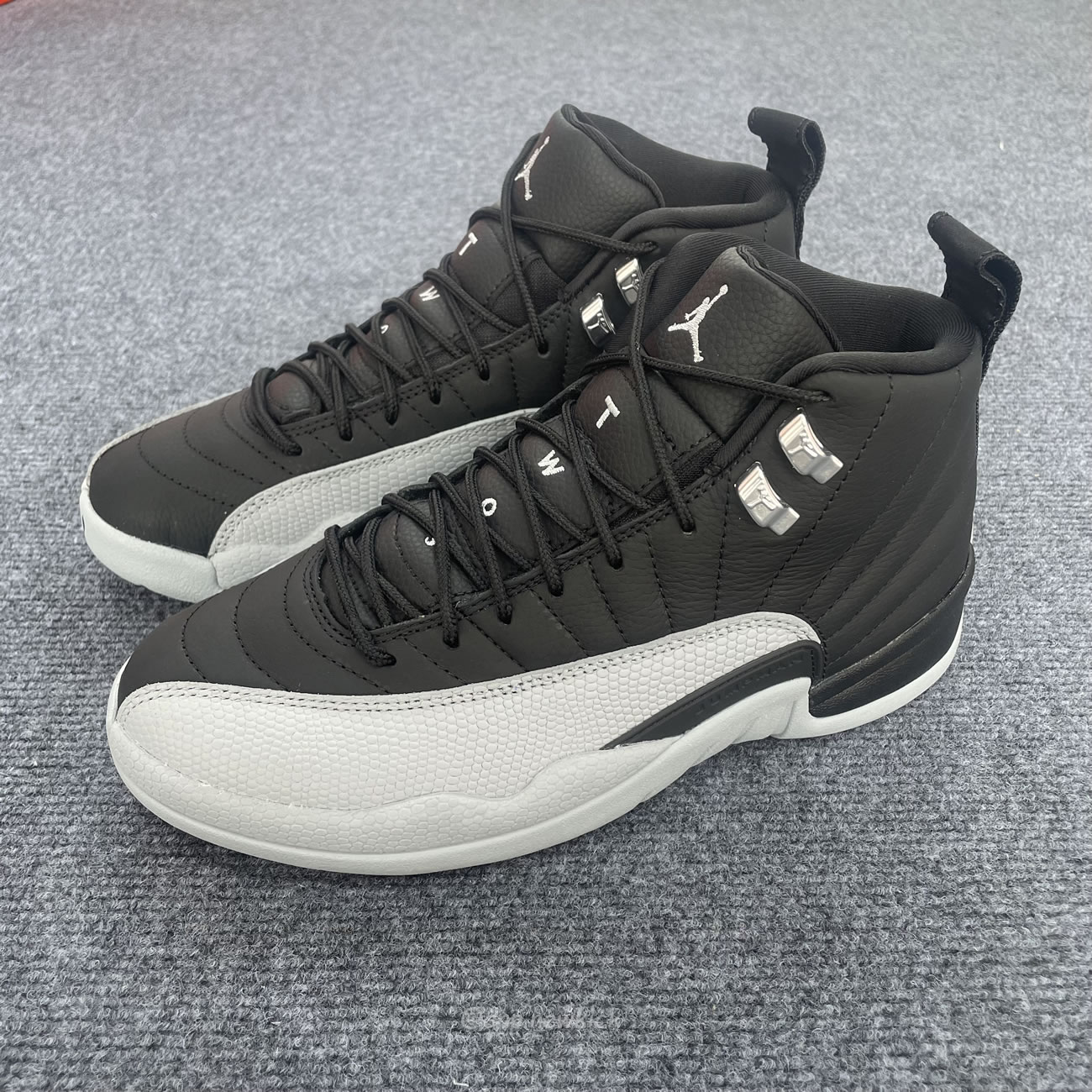 Air Jordan 12 Retro Barons Ct8013 010 (2) - newkick.app