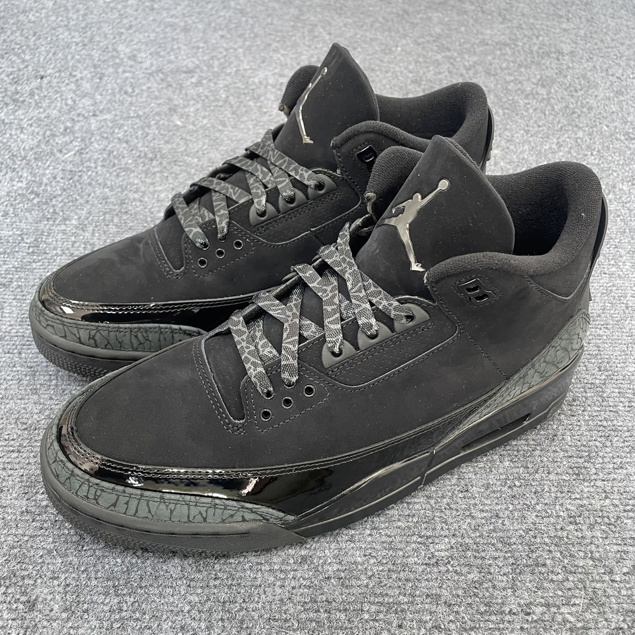 Air Jordan 3 Retro Black Cat 2025 Ct8532 001 (4) - newkick.app