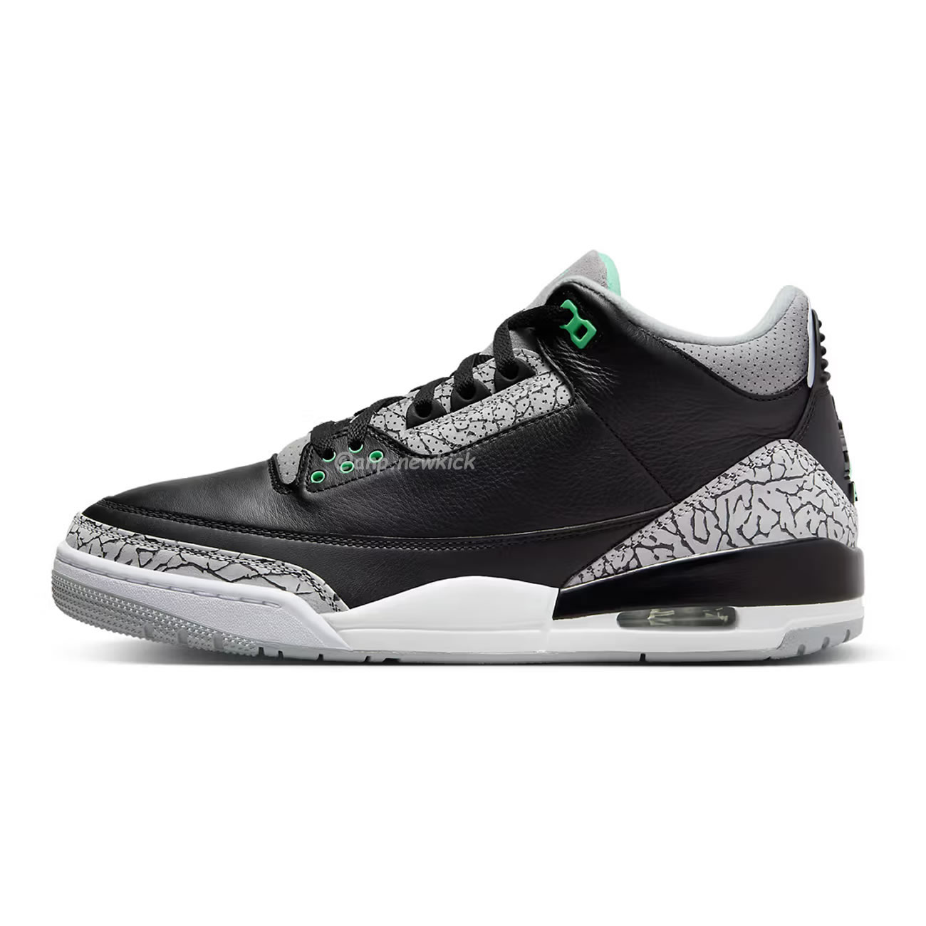 Air Jordan 3 Retro Green Glow Ct8532 031 (1) - newkick.app