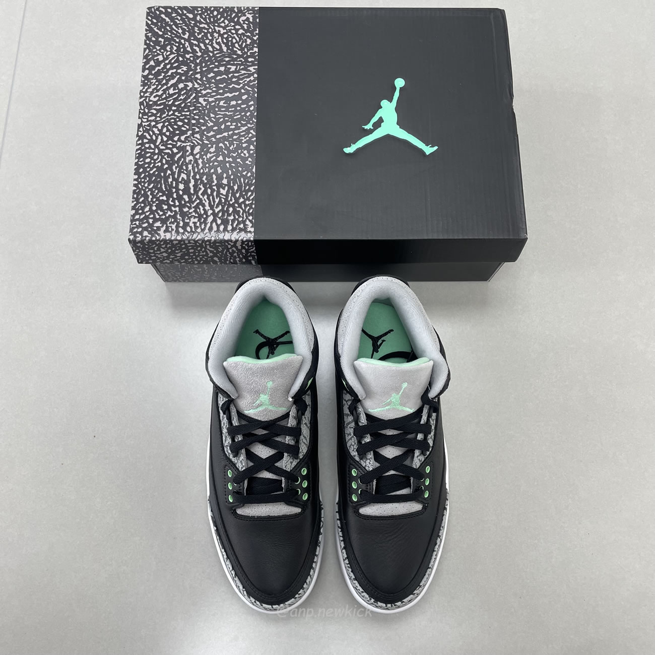 Air Jordan 3 Retro Green Glow Ct8532 031 (14) - newkick.app