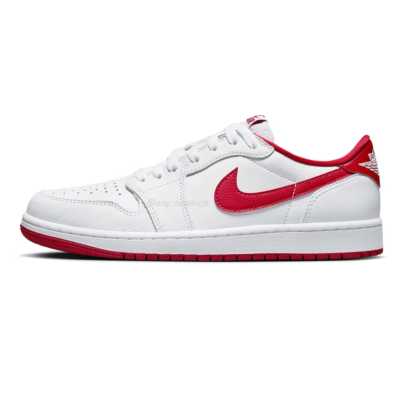 Air Jordan 1 Retro Low Og University Red Cz0790 161 (1) - newkick.app