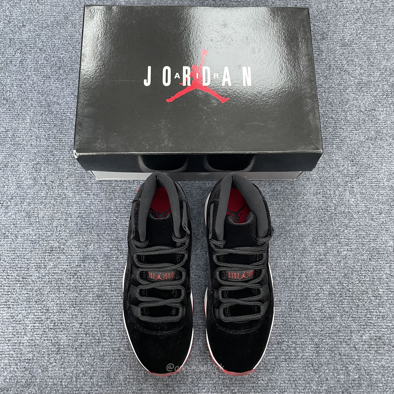 Air Jordan 11 Bred Velvet Arrives Db5457 061 (4) - newkick.app