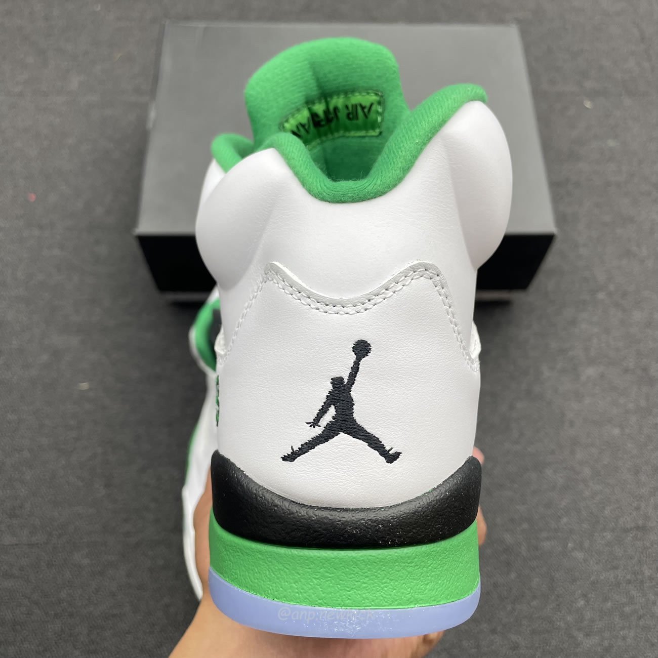 Air Jordan 5 Retro Lucky Green Womens Dd9336 103 (8) - newkick.app