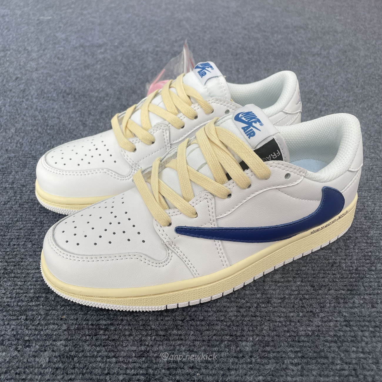 Travis Scott X Fragment Design X Air Jordan 1 Low White Blue Dh68369 186 (5) - newkick.app