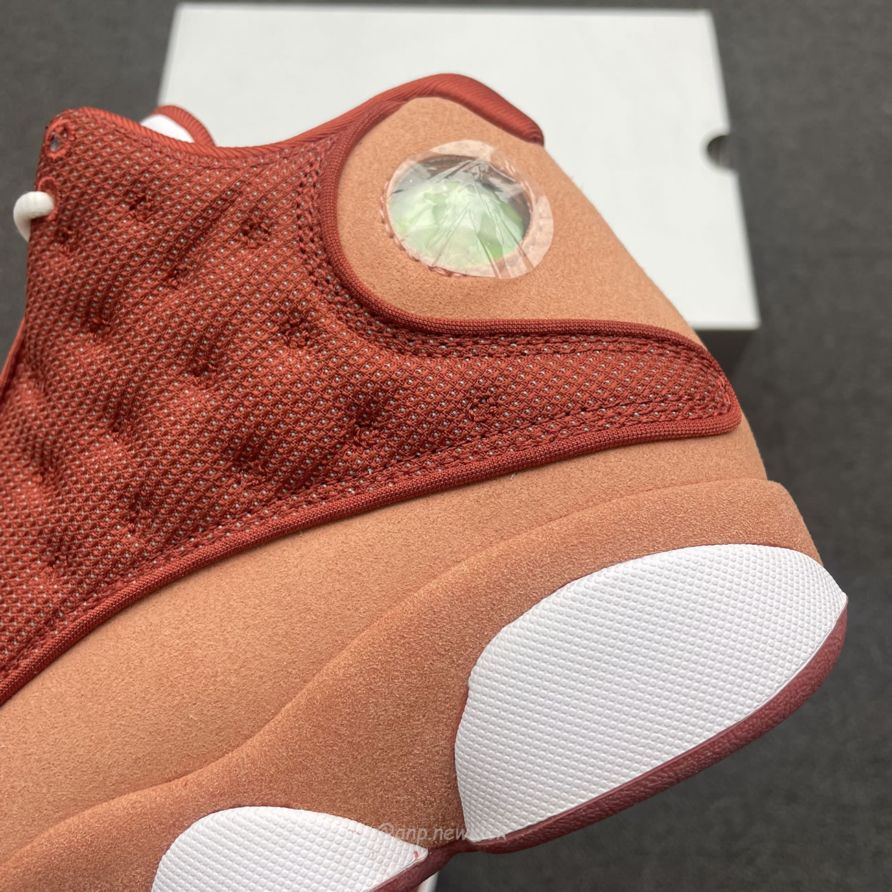 Air Jordan 13 Retro Dune Red Terra Blush Dj5982 601 (4) - newkick.app