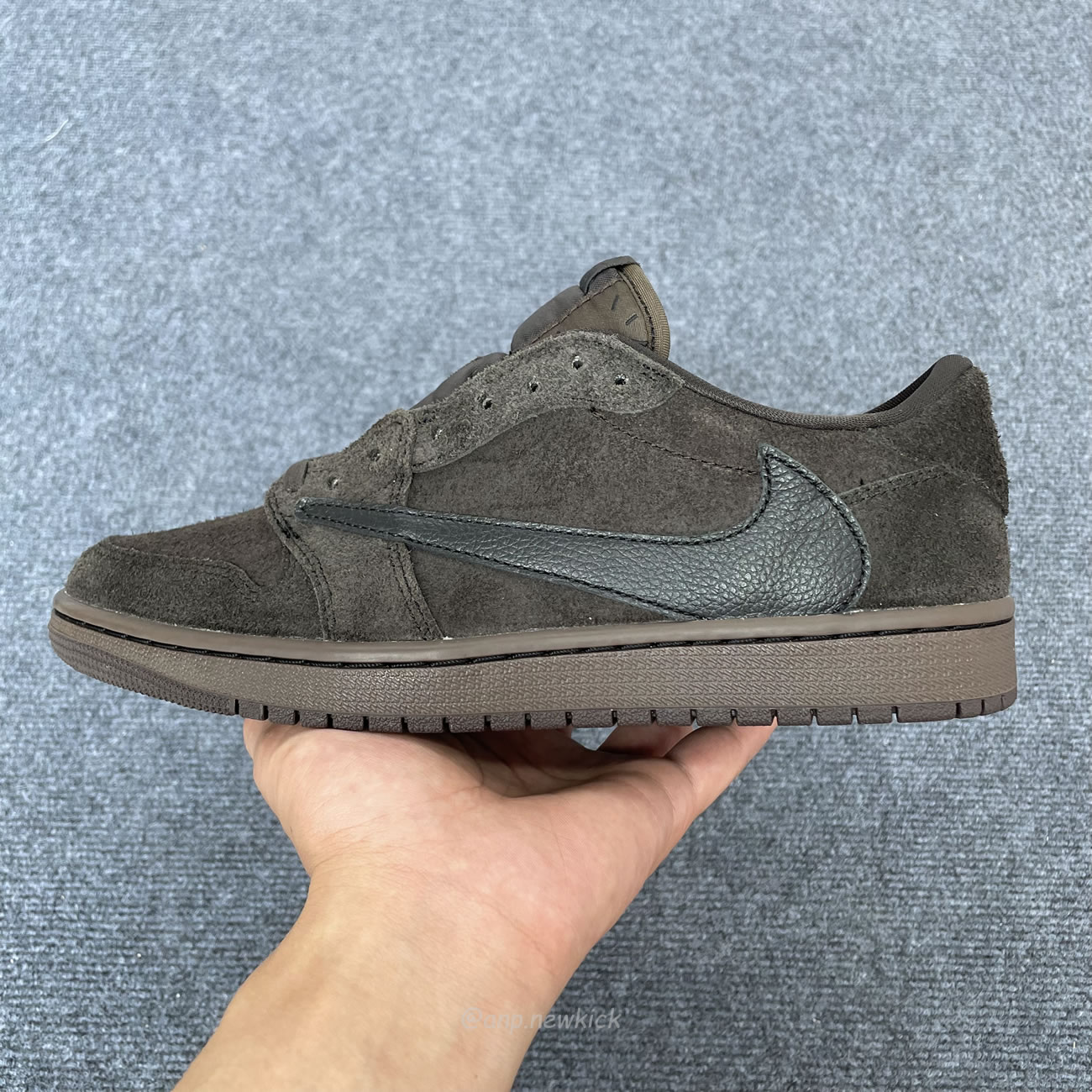 Travis Scott X Air Jordan 1 Low Og Velvet Brown Dm7866 202 (2) - newkick.app