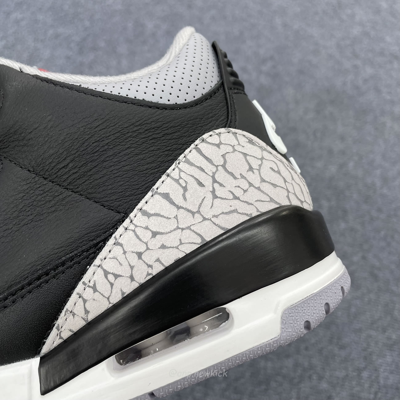 Air Jordan 3 Retro Black Cement Reimagined Dn3707 010 (9) - newkick.app